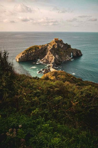sergi-ferrete-irnrpug7wsy-unsplash_easy-resizecom_-411x620-1