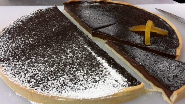 tarta-vegana-de-chocolate-sin-horno_-un-postre-delicioso-y-facil-de-preparar-620x351-1