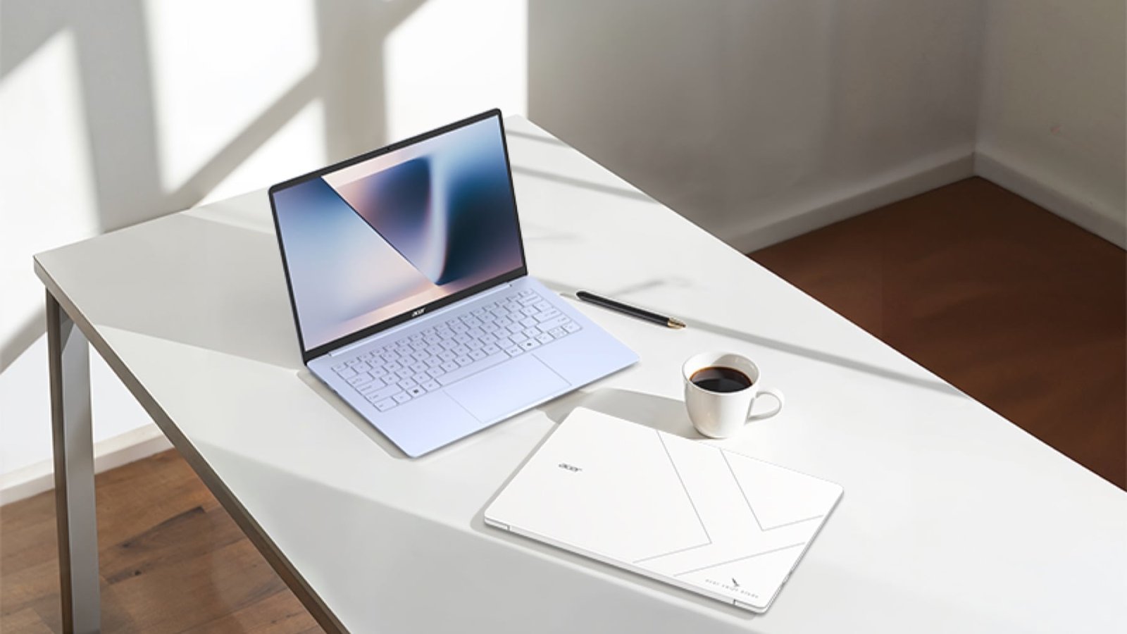 acer-swift-blade-14-sfb14-53cf-lifestyle-02