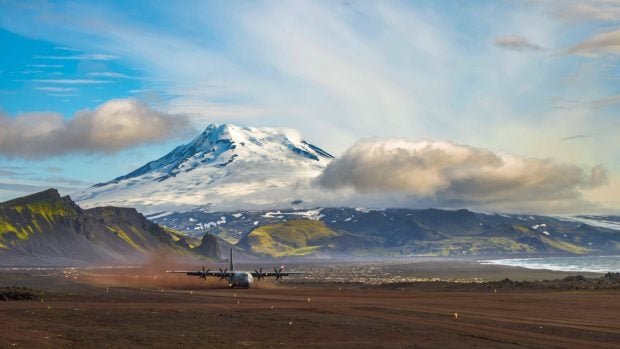 avion-en-la-isla-jan-mayen-620x349-1