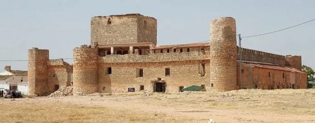 castillo_easy-resizecom_-620x242-1