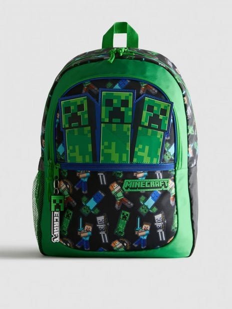 colas-en-primark-por-la-mochila-moda-en-los-colegios-este-septiembre-los-fans-de-minecraft-la-tienen-465x620-1