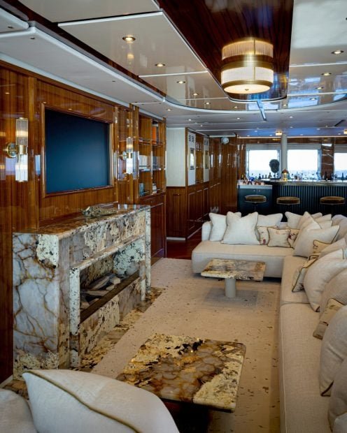 designed-for-just-30-guests-aqua-lares-brings-a-highly-personalized-approach-to-arctic-explorat-496x620-1