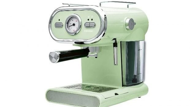 lidl-lanza-una-cafetera-espresso-de-estilo-retro-color-pastel-que-parece-sacada-de-una-cocina-italiana-esta-conquistando-a-todos-amantes-del-cafe-620x349-1