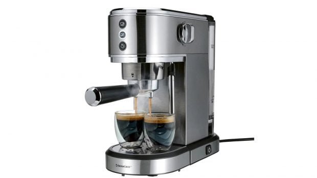manana-21-de-septiembre-llega-a-lidl-la-cafetera-espresso-silvercrest-preparar-cafes-de-barista-en-casa-por-99-euros-620x349-1