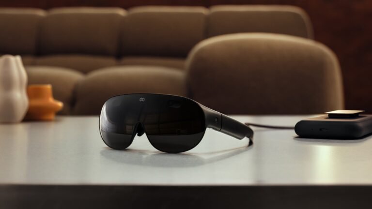 meta_vr_glasses_lifestyle_tabletop