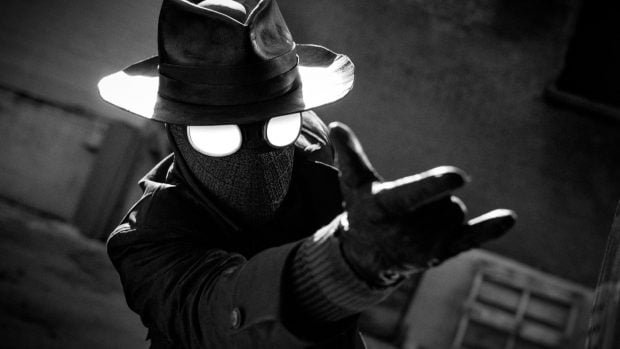 spider-noir-first-photo-of-nicolas-cage-in-costume-in-new-li_bb6s_cropped-620x349-1