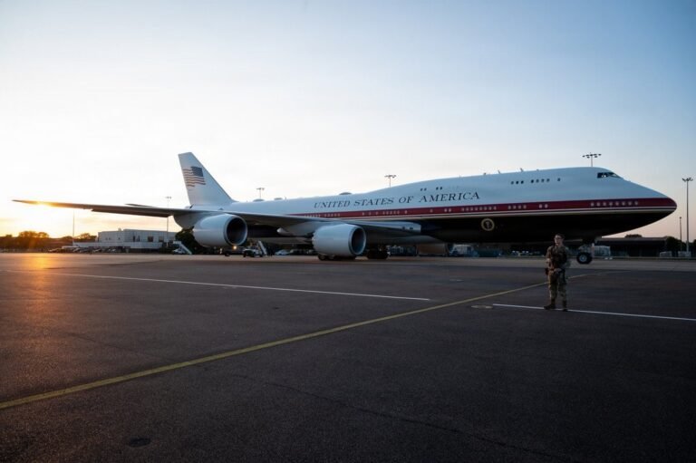vc25b-bridge-raf-mildenhall